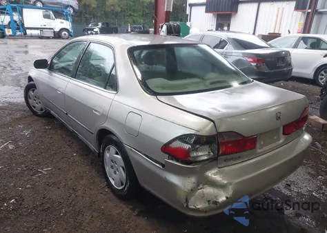 1998 Honda Accord Lx V6 from USA, damaged, VIN 1HGCG1648WA047953